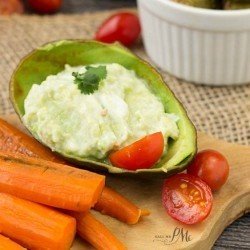 Dips de abacate com queijo batido